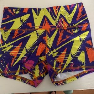 Fleo Short